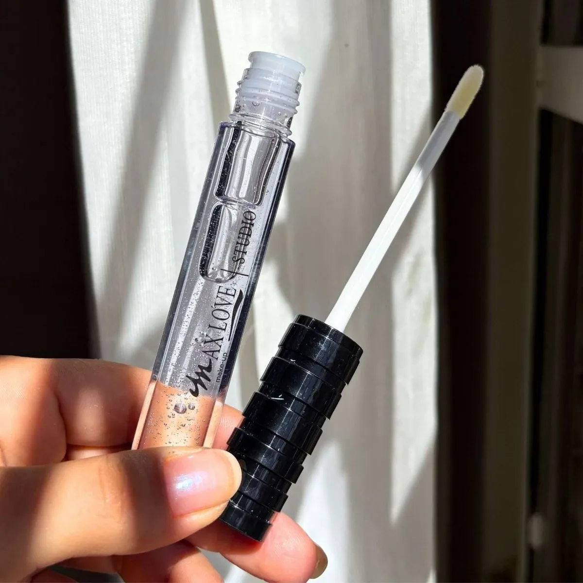 Batom Lip Gloss Labial Incolor Latex Max Love - Imagem 3